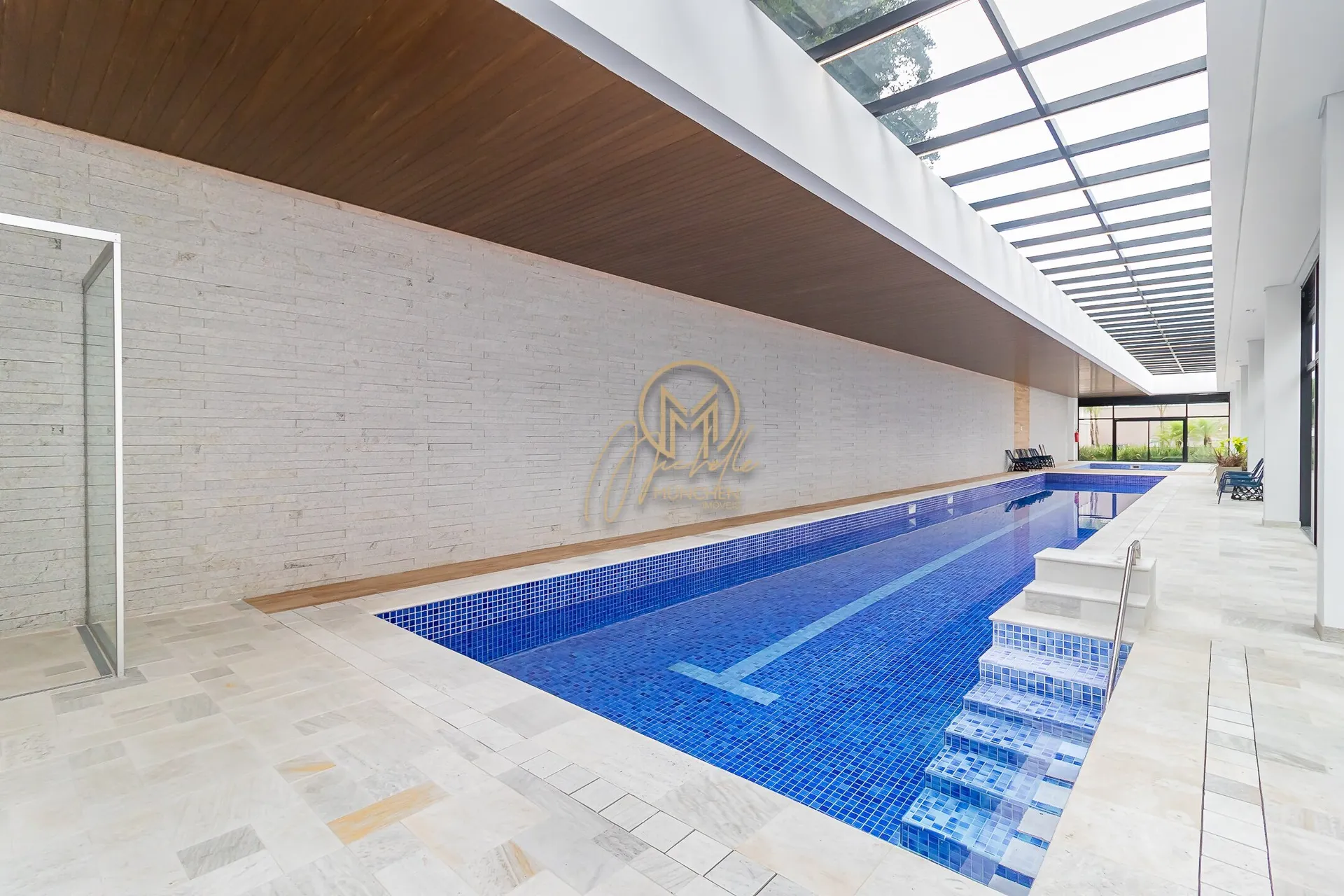 Furnished 462 m² apartment with 4 en-suite rooms — photo 10