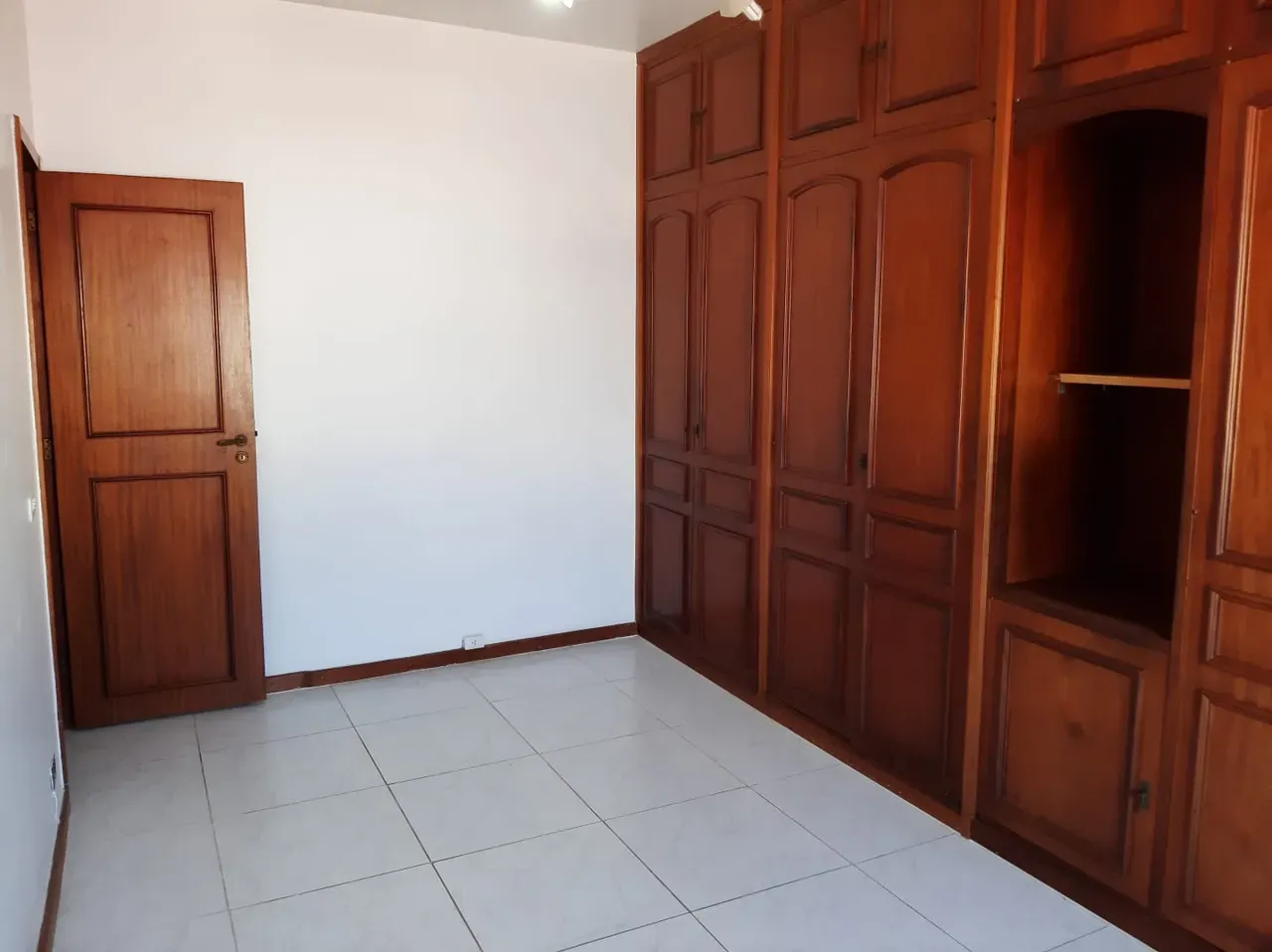3-bedroom apartment with a home office — photo 15