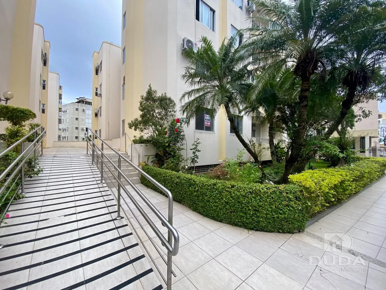 3-bedroom apartment, 1 with its own bathroom, 103 m² — photo 18