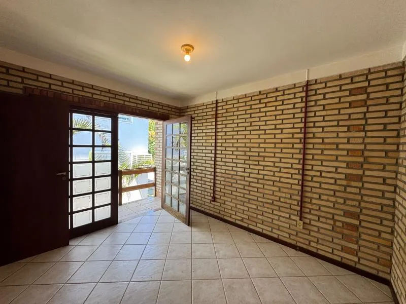 Water view in a 2-bedroom apartment, 65 m² — photo 9