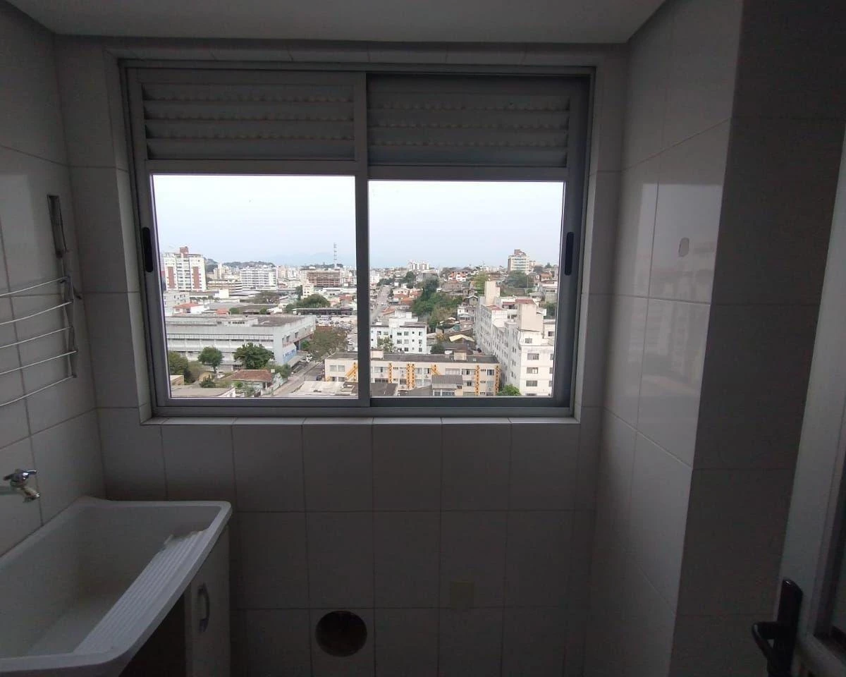 2-bedroom apartment with a home office in Florianópolis — photo 20