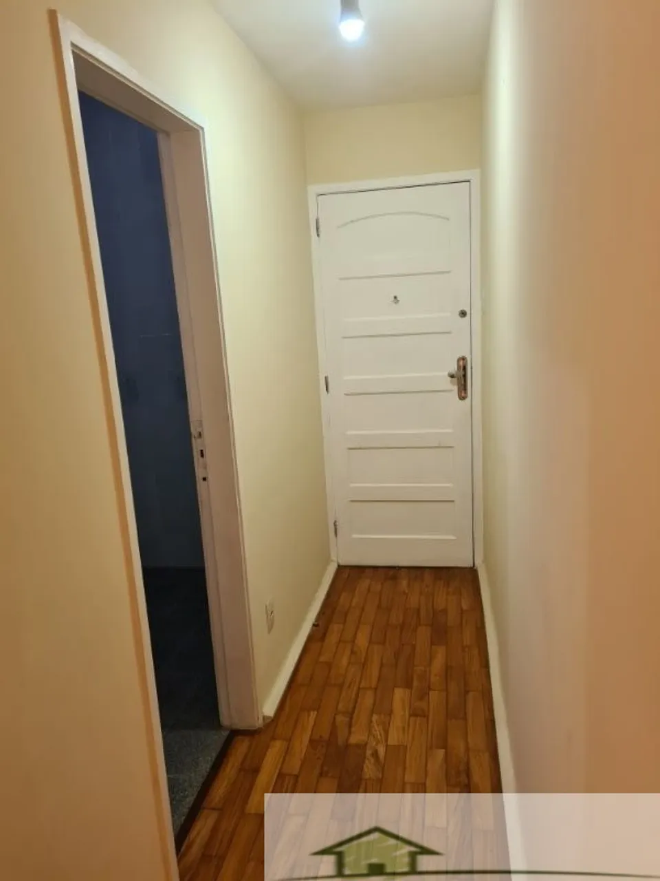 Apartment, 90 m², with wood or laminate floors — photo 18