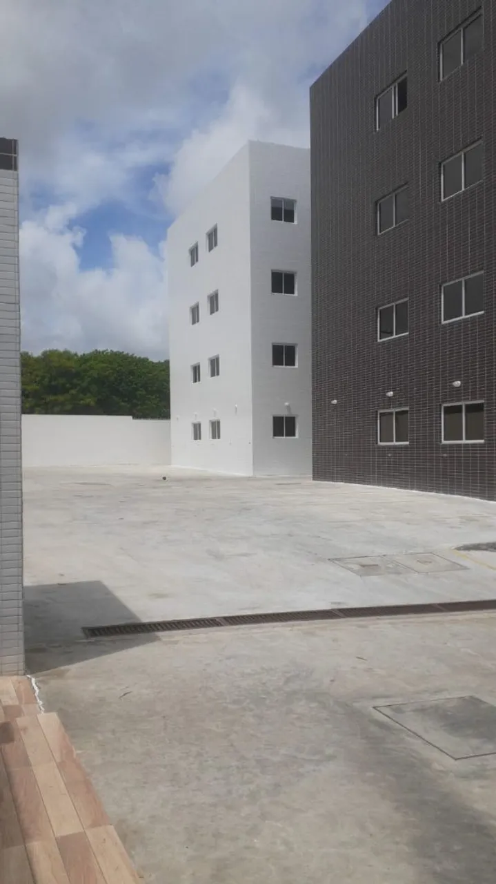 2-bedroom apartment in a building with a gym — photo 3