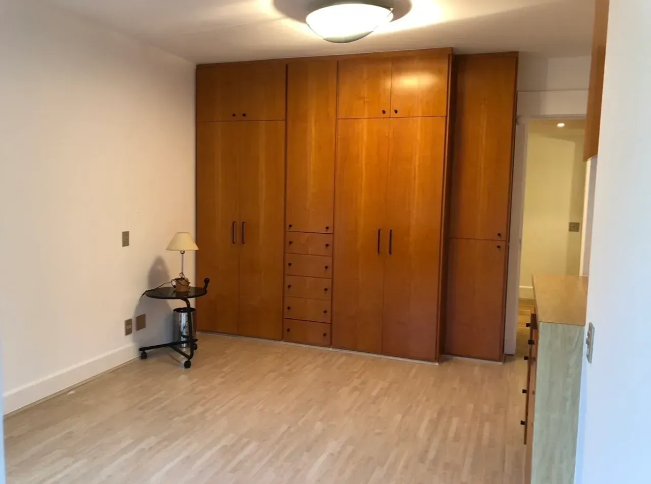 Duplex penthouse with a closed kitchen and 4 baths — photo 9