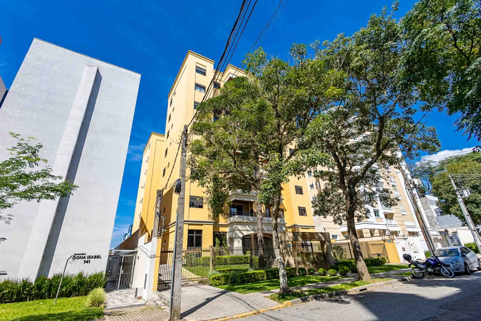 Квартира с балконом 136 м² и 3 спальнями — photo 12