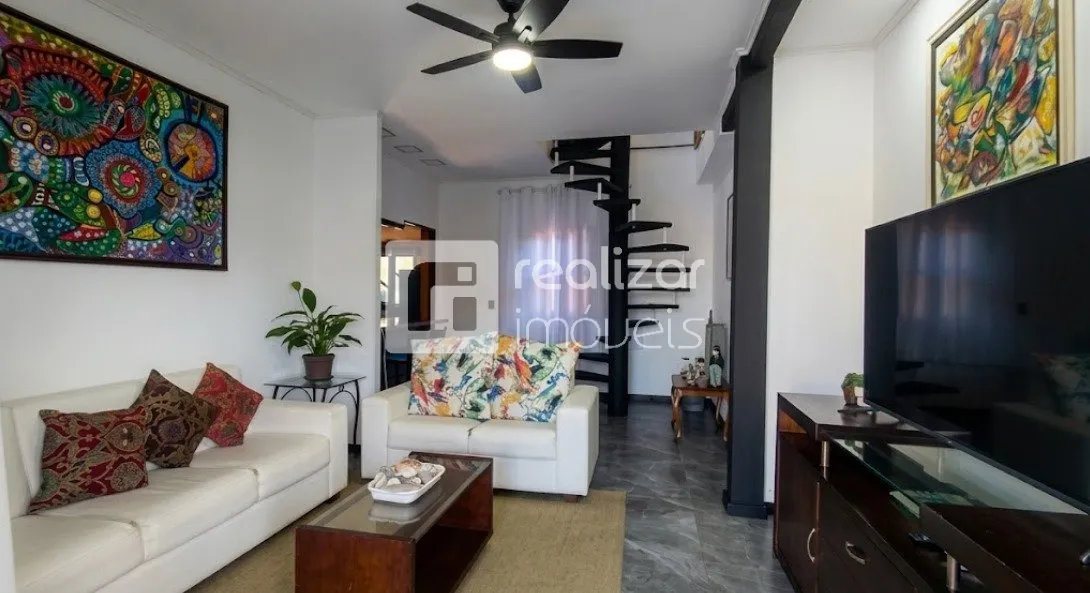 Furnished 3-bedroom house with 200 m² and 2 parking spaces