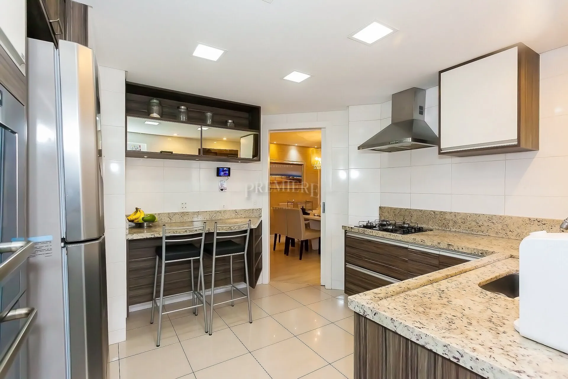 3-bedroom 180 m² apartment with 2 parking spots and garden — photo 24