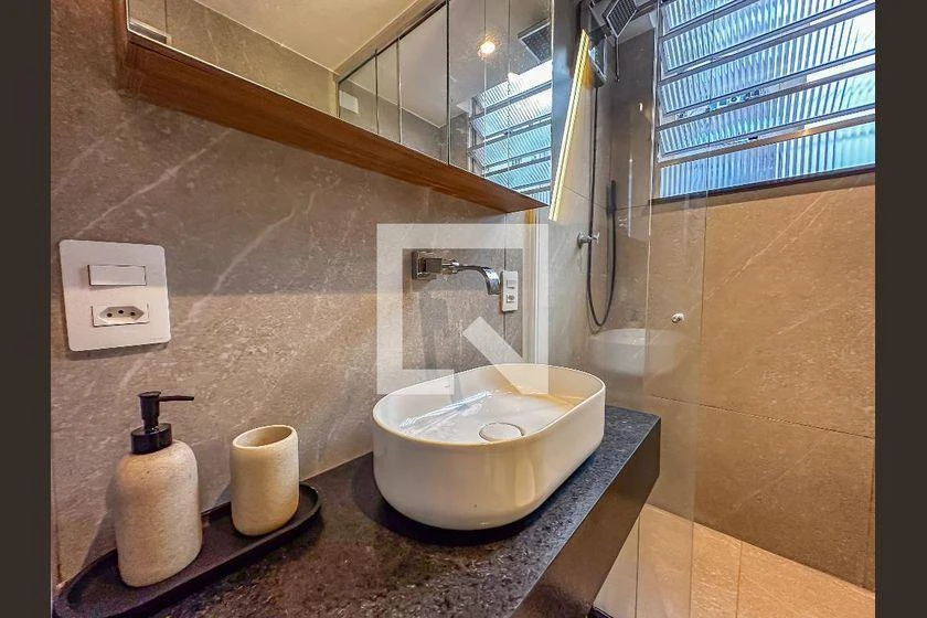 Furnished 32 m² apartment with 1 bedroom and no parking — photo 33