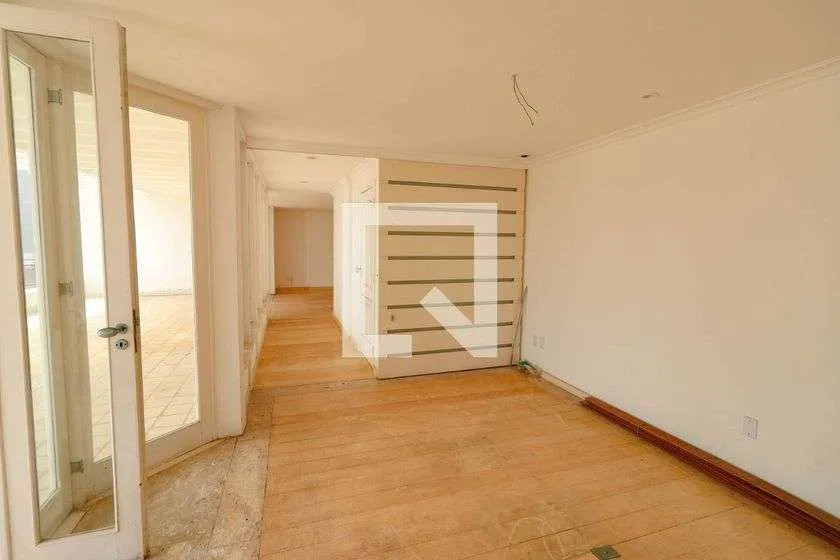 626 m² penthouse with 4 bedrooms and 3 parking spaces — photo 14