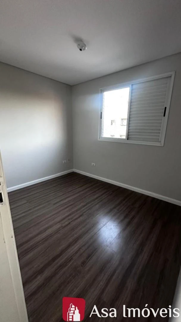 Apartment, 45 m², with wood or laminate floors — photo 3