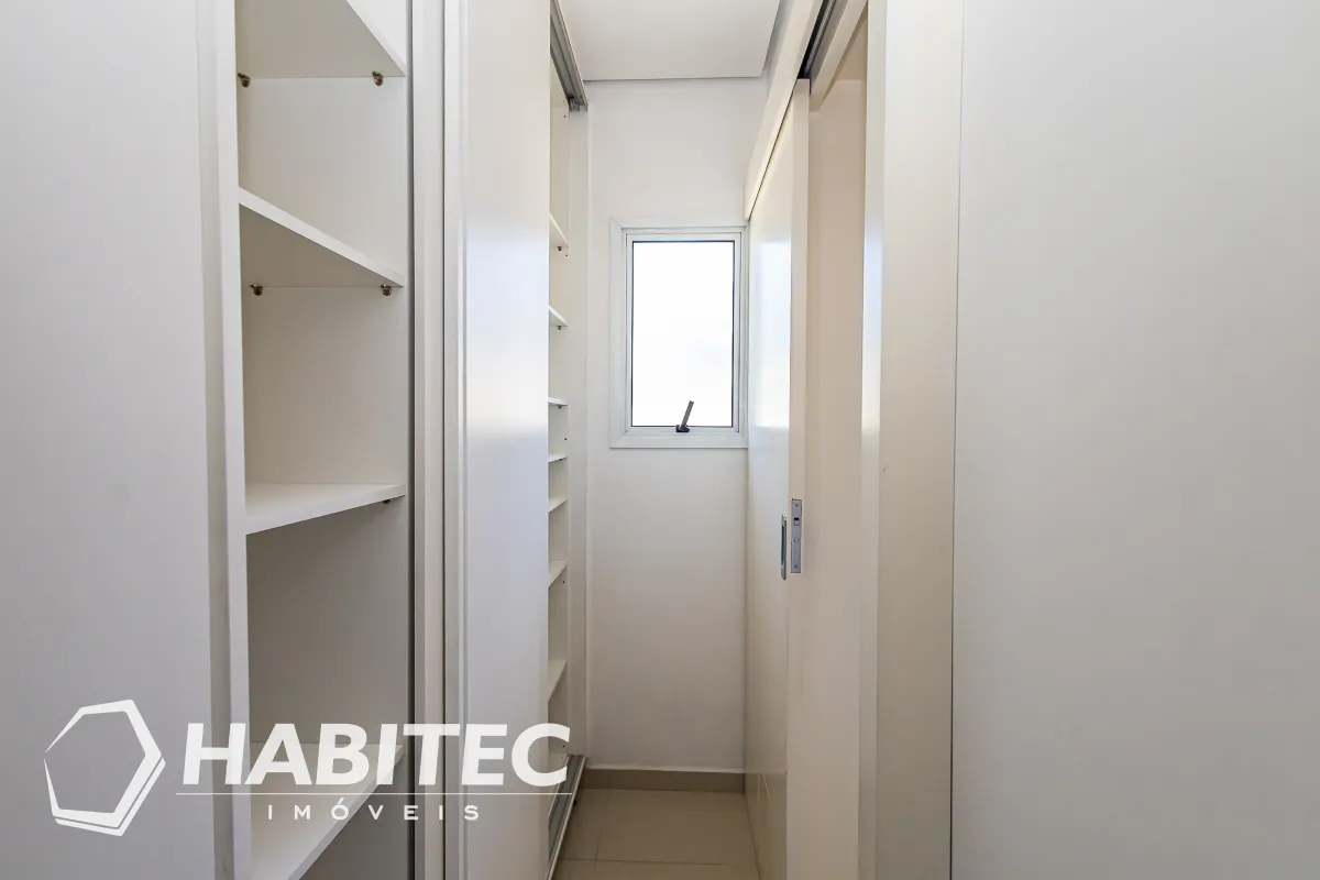 Residential house with 4 bedrooms and an integrated kitchen — photo 18