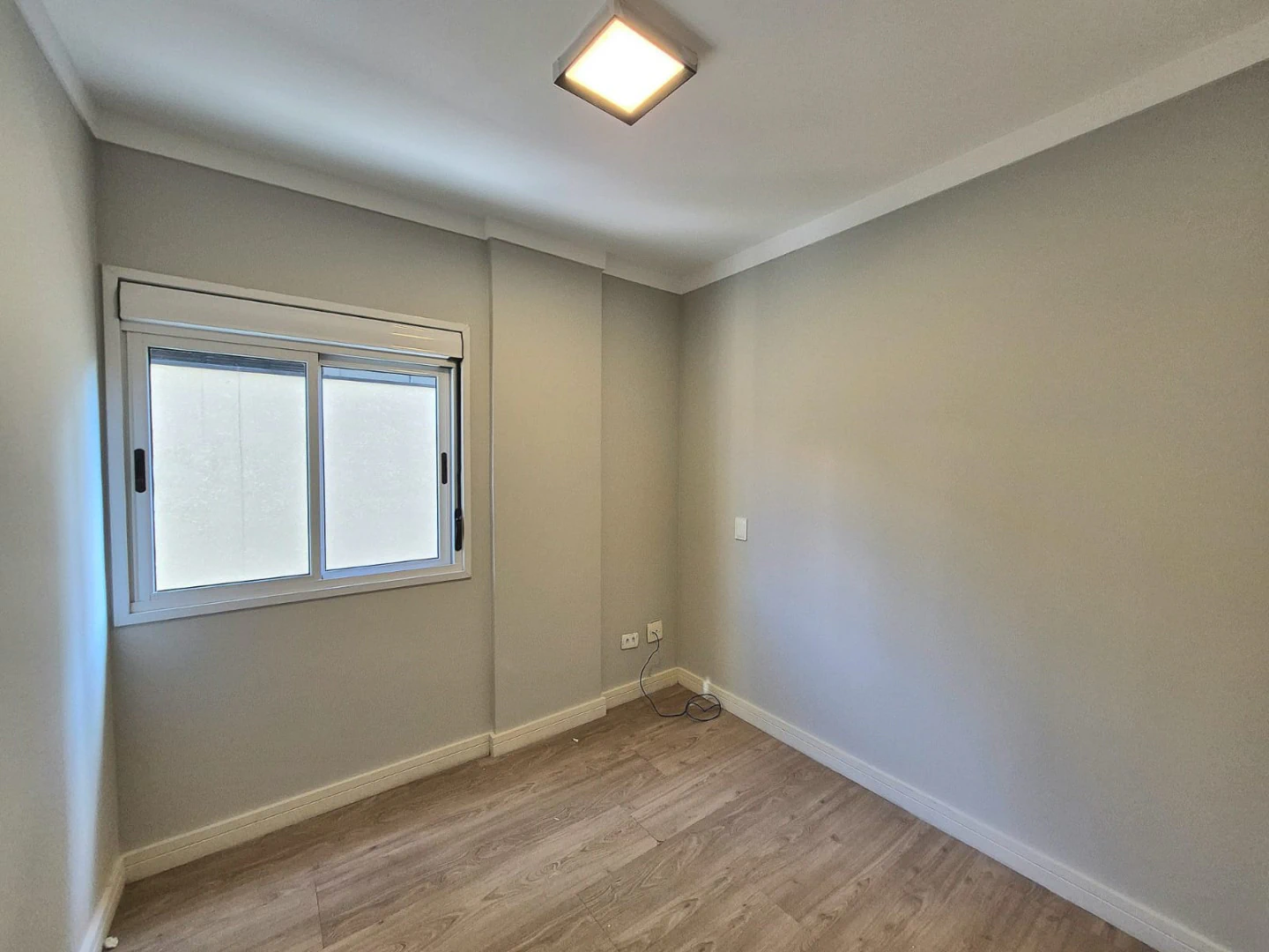 Apartment, 90 m², with wood or laminate floors — photo 12