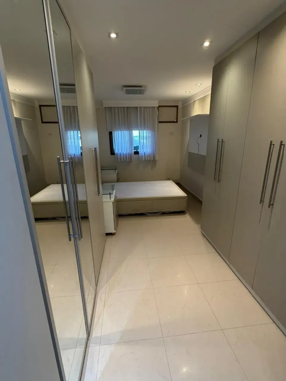 Apartamento mobiliado com 3 quartos e 3 banheiros — photo 16