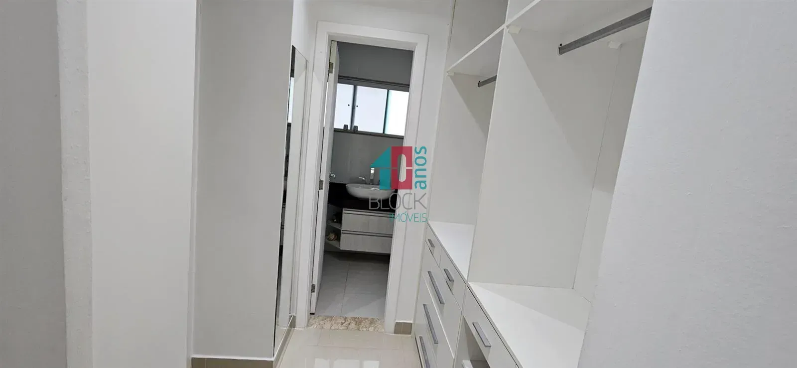 Duplex house with 4 bedrooms and 3 en-suites, 289 m² — photo 41