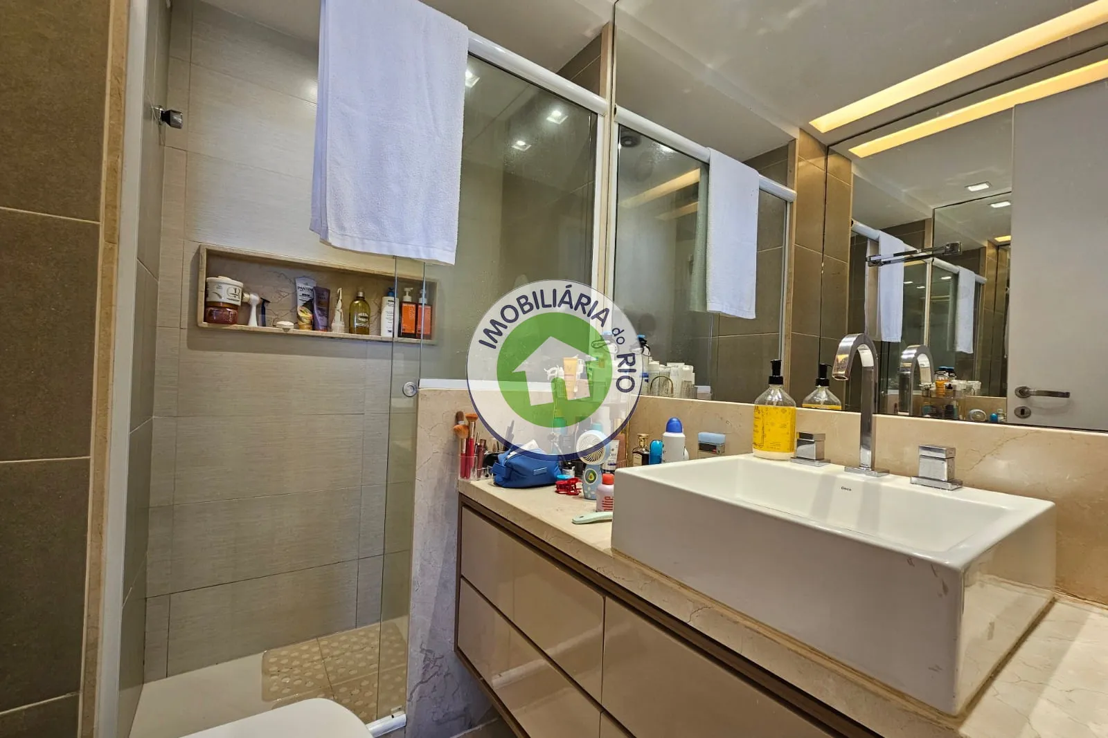 Apartment with 3 bedrooms, 4 bathrooms and a separate kitchen — photo 33