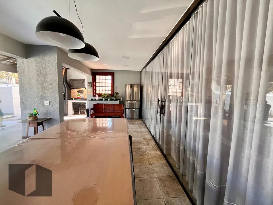 Furnished house with 5 bedrooms and 5 bathrooms — photo 15