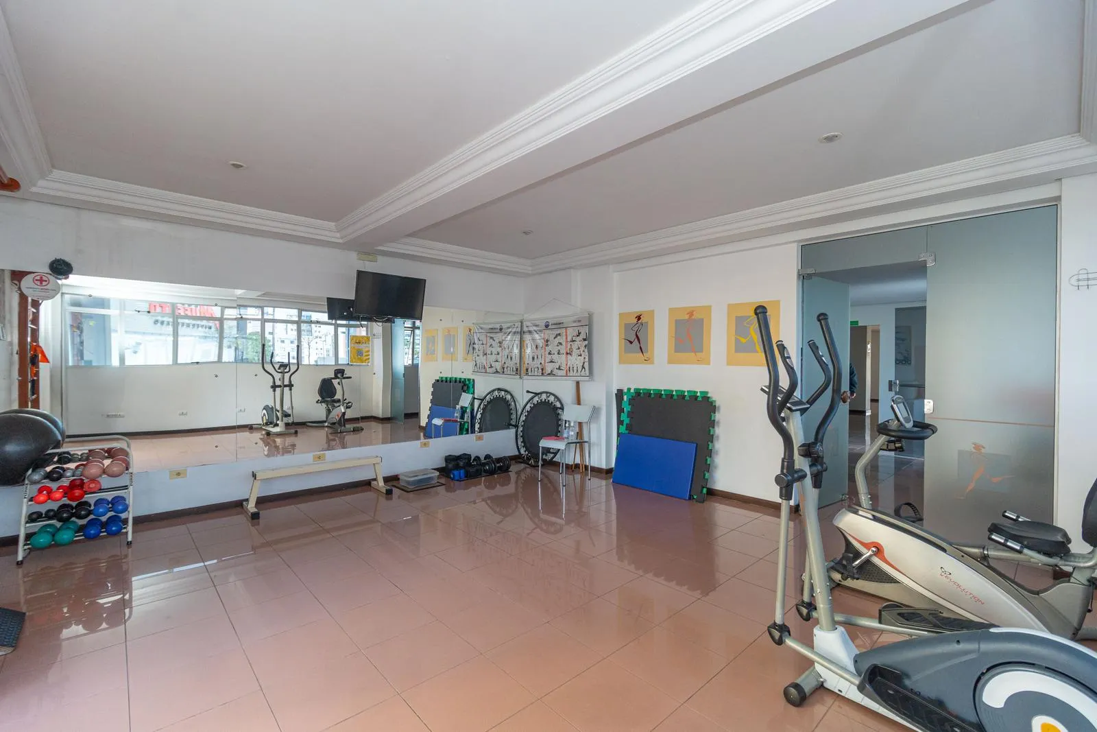 3-bedroom apartment with 2 bathrooms and balcony grill — photo 27