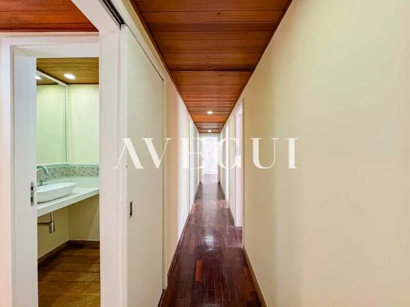 Apartment with 3 bedrooms and 4 bathrooms — photo 24