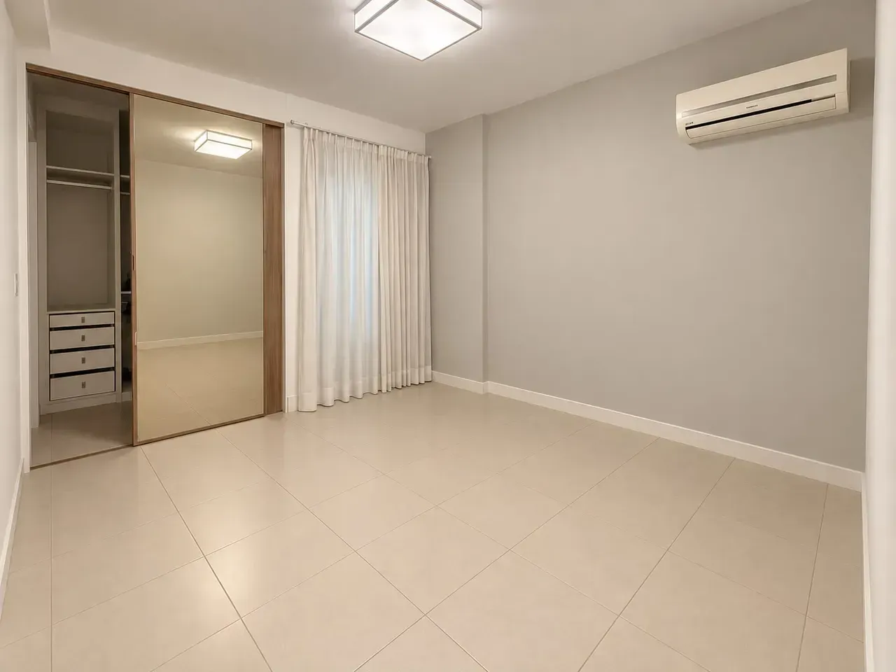 Apartment, 114 m², with a walk-in closet — photo 12
