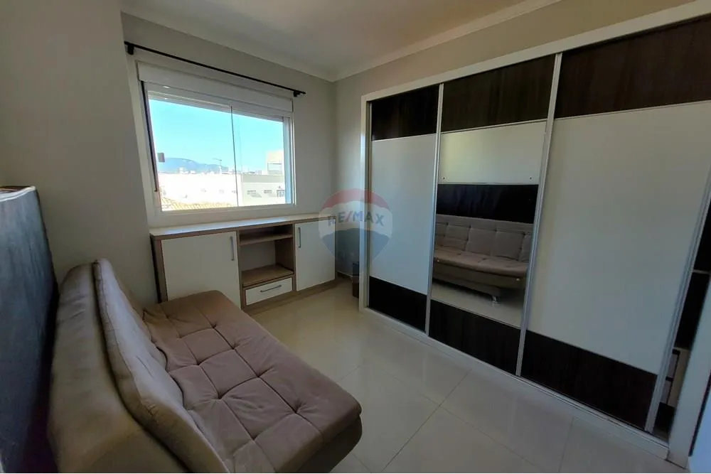 Apartamento con 3 dormitorios, escritorio y 2 plazas — photo 15