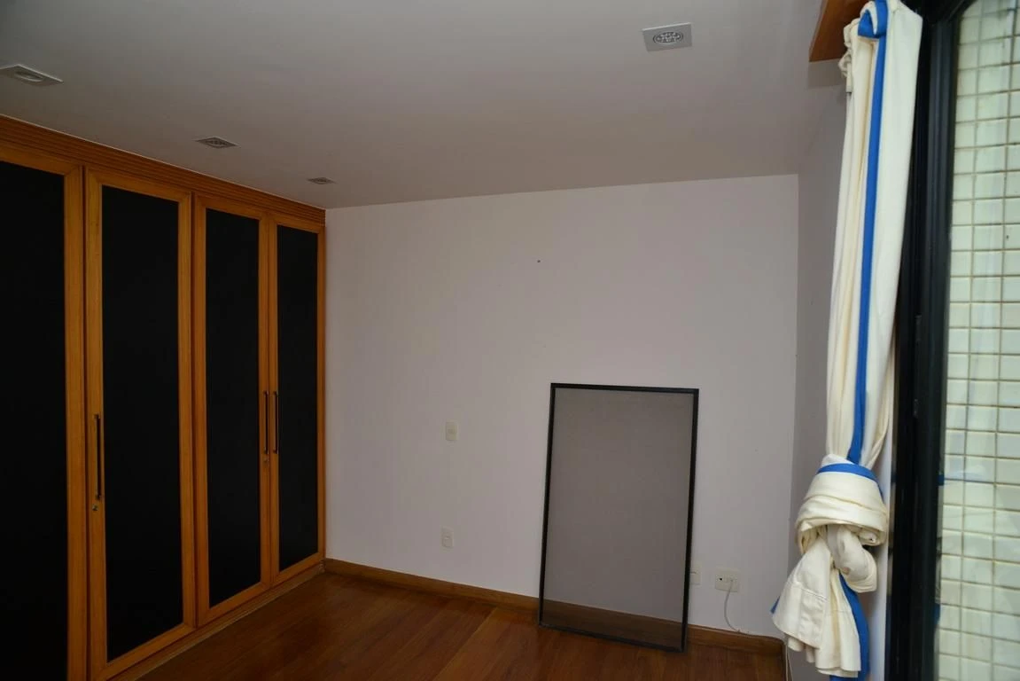Rentable apartment with 4 bedrooms and a balcony — photo 20