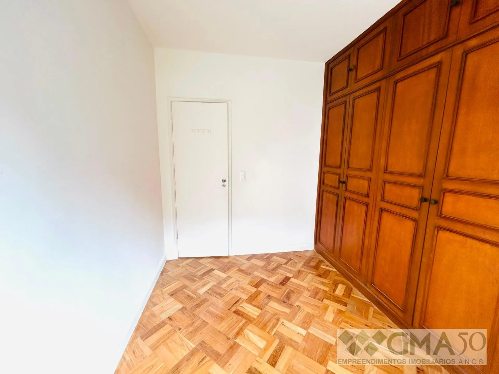 Rental apartment with 3 bedrooms and 3 bathrooms — photo 20
