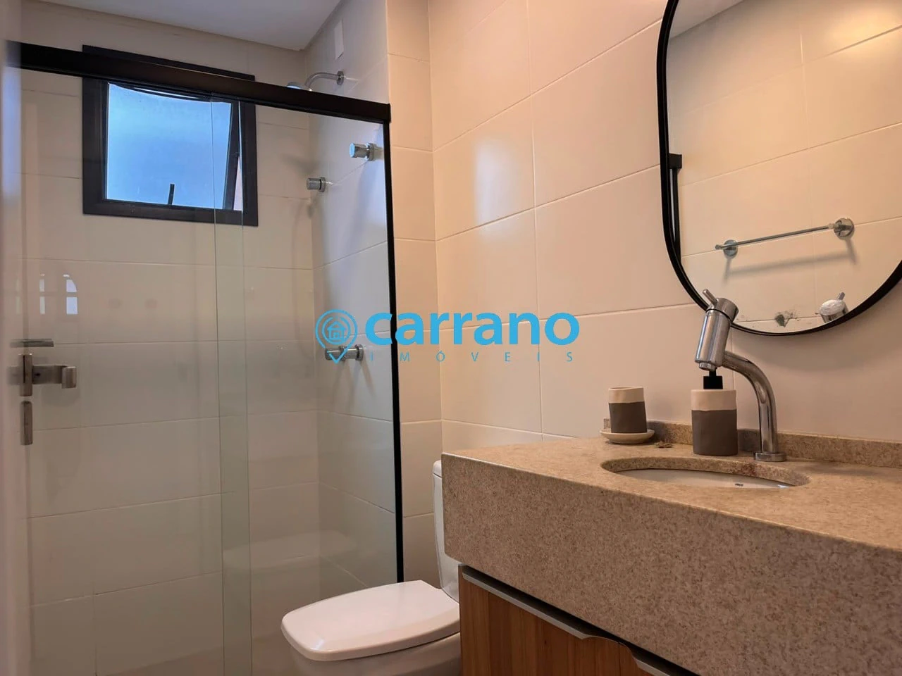 2-bedroom apartment with 1 en-suite bathroom and parking — photo 4