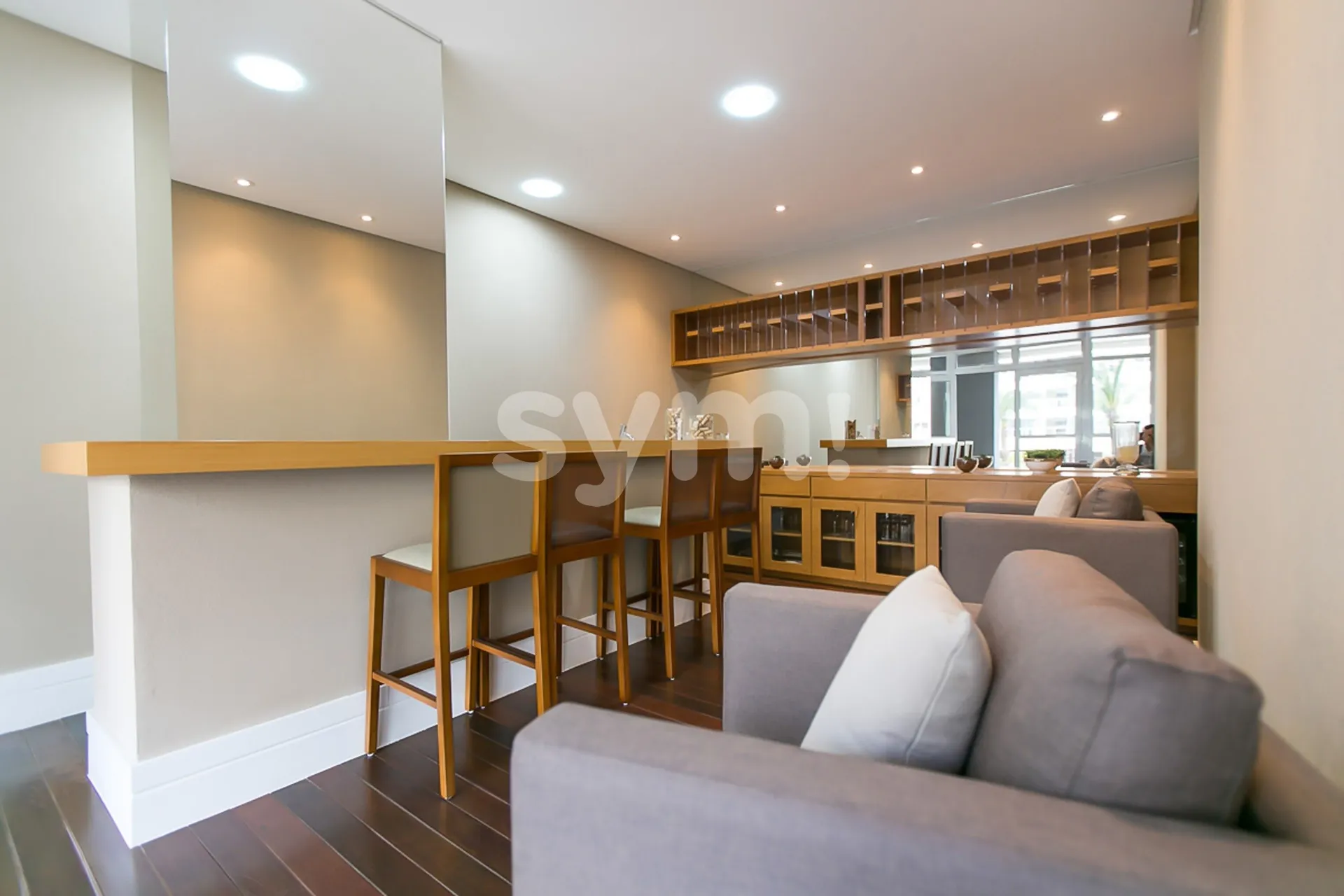 256 m² apartment with 3 en-suite bedrooms and enclosed balcony — photo 41