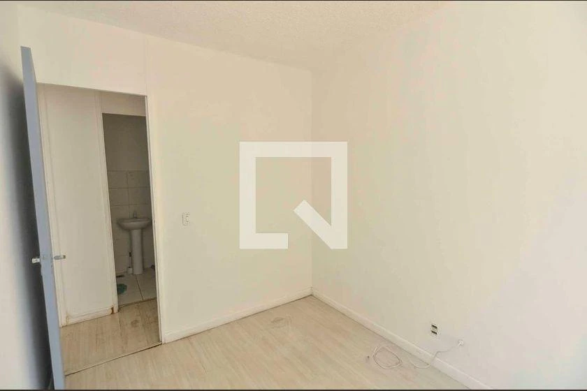 Apartamento de 2 quartos em condomínio com piscina — photo 21