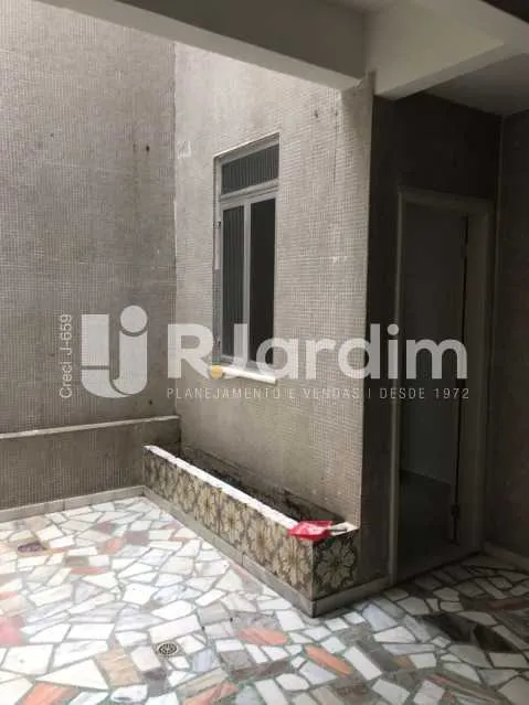 337 m² village house with 4 bedrooms and 5 bathrooms — photo 3