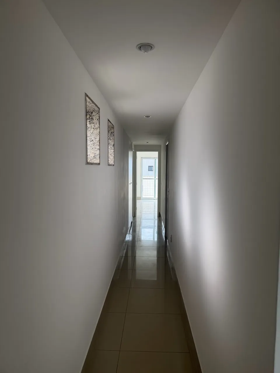 5-bedroom apartment in a building with a pool — photo 16