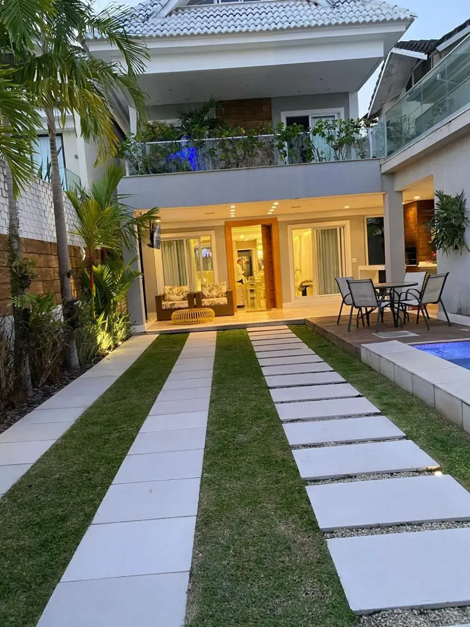 Furnished house with open-plan gas kitchen — photo 4