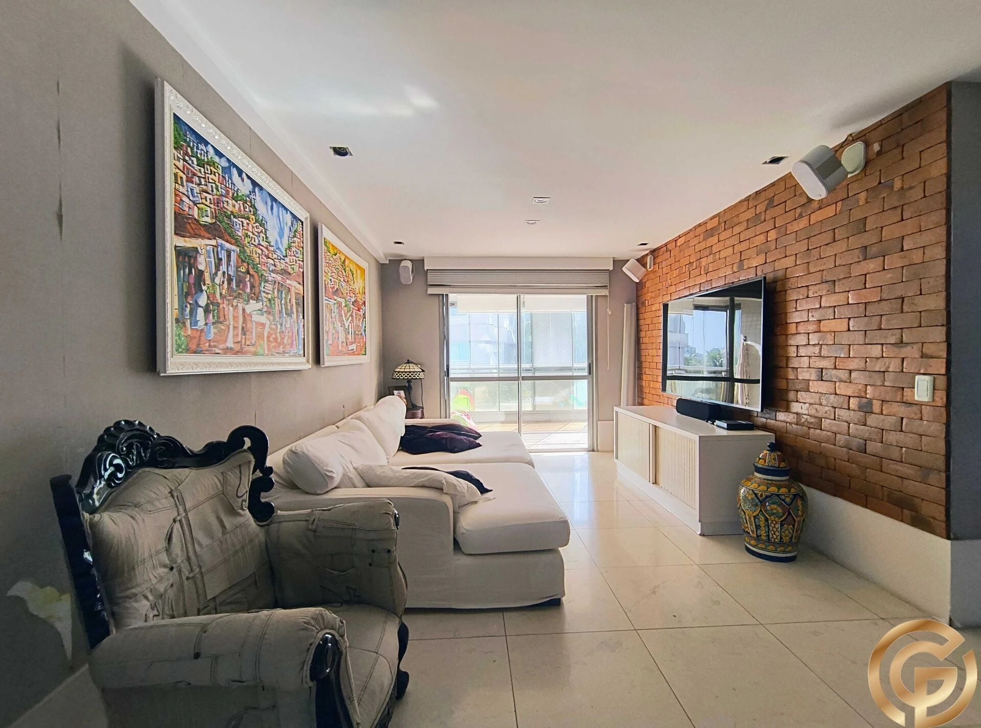 Furnished 400 m² apartment with 4 en-suite bedrooms — photo 2