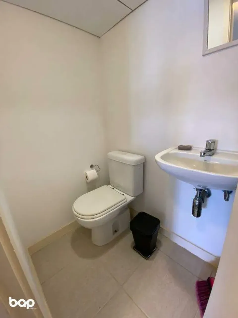 Furnished apartment with 3 bedrooms and 3 bathrooms — photo 16