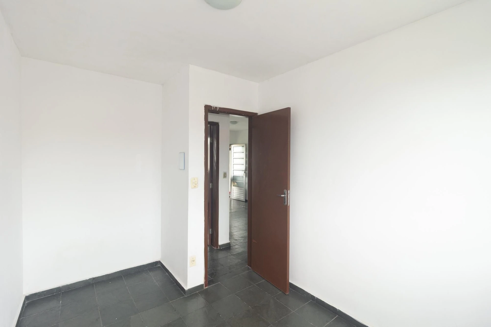 Apartamento de 2 dormitorios, cocina cerrada y mascotas — photo 22