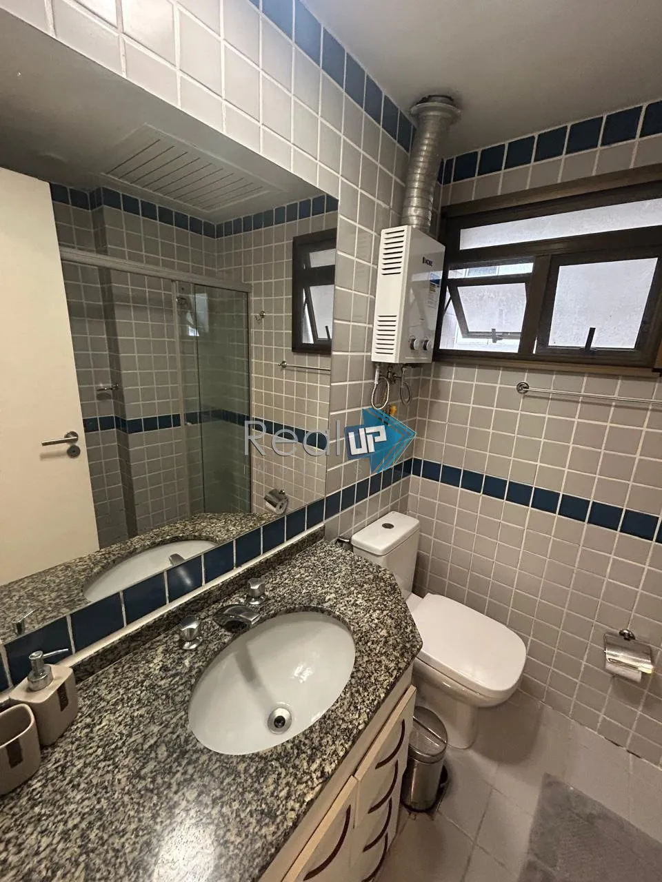 Apartment with 2 bedrooms, 2 bathrooms, and 1 parking spot — photo 4