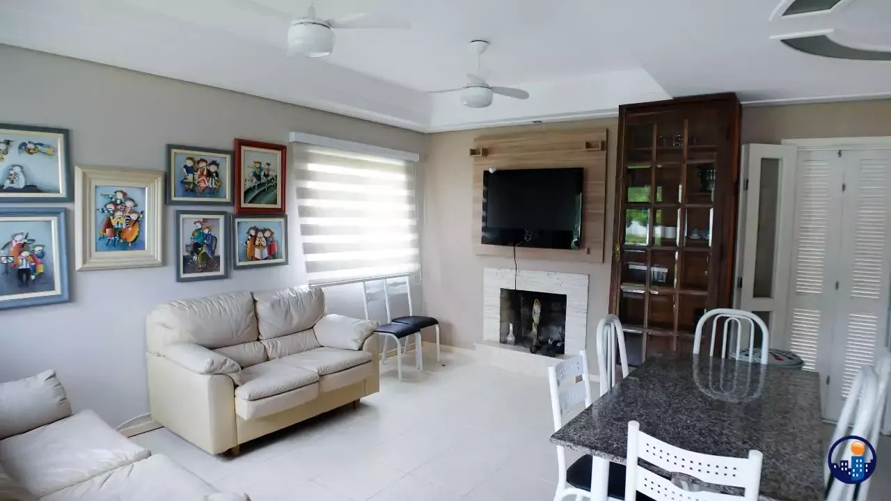 Furnished house with 3 bedrooms and 400 m² in a gated community — photo 2