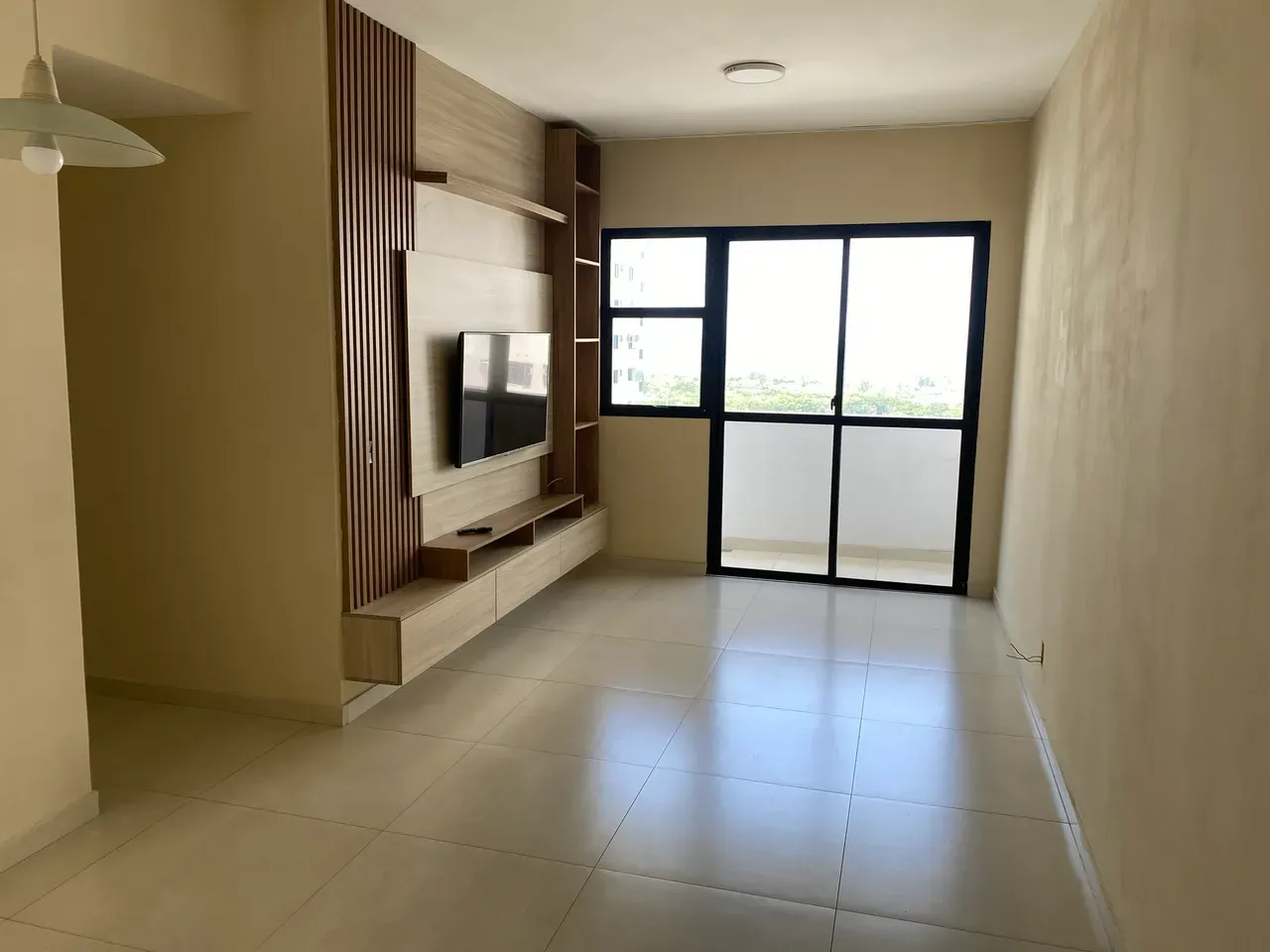 Departamento amueblado, 80 m², con vista al agua
