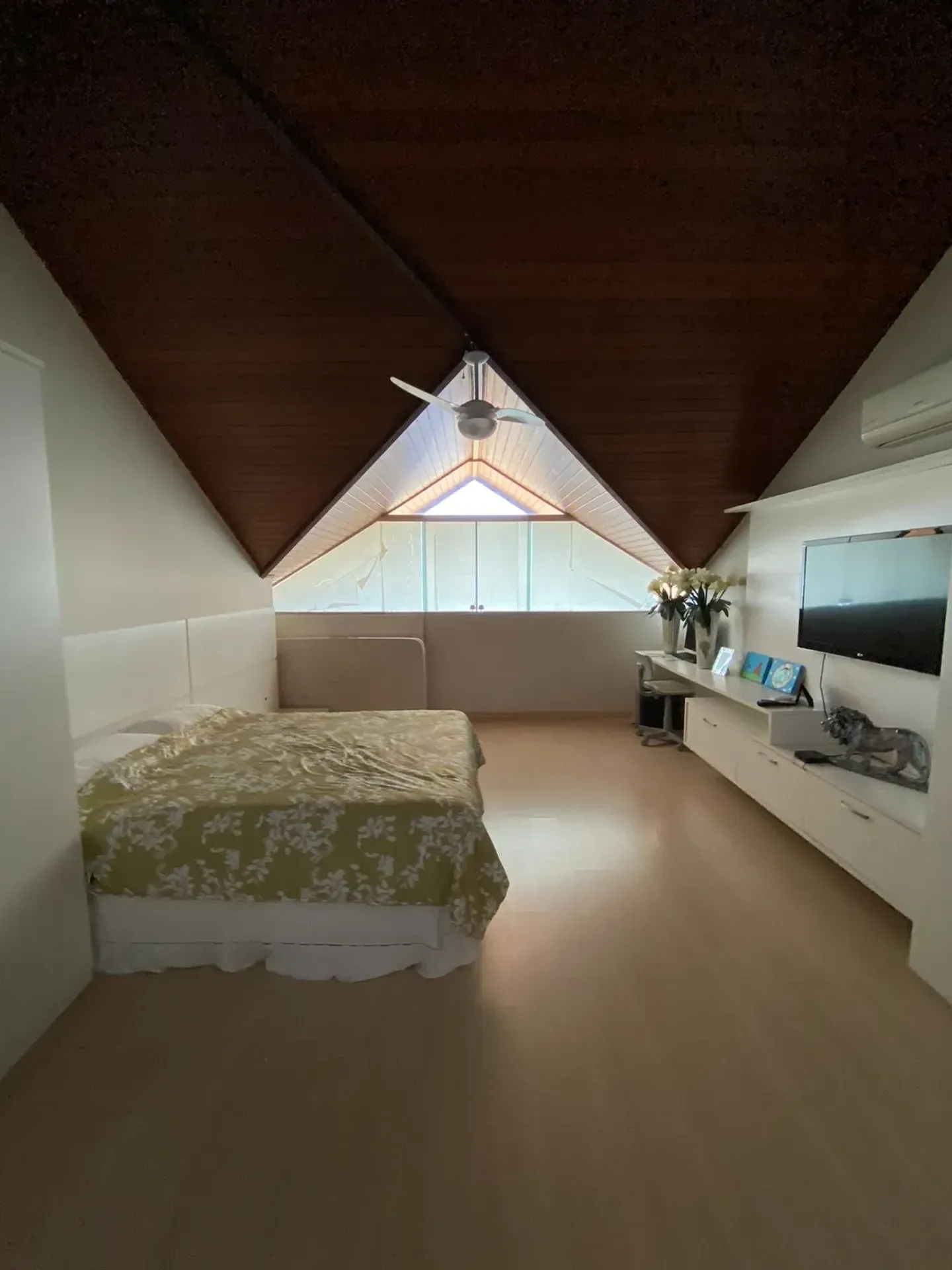 Casa mobiliada em condomínio com 5 quartos e 5 banheiros — photo 17