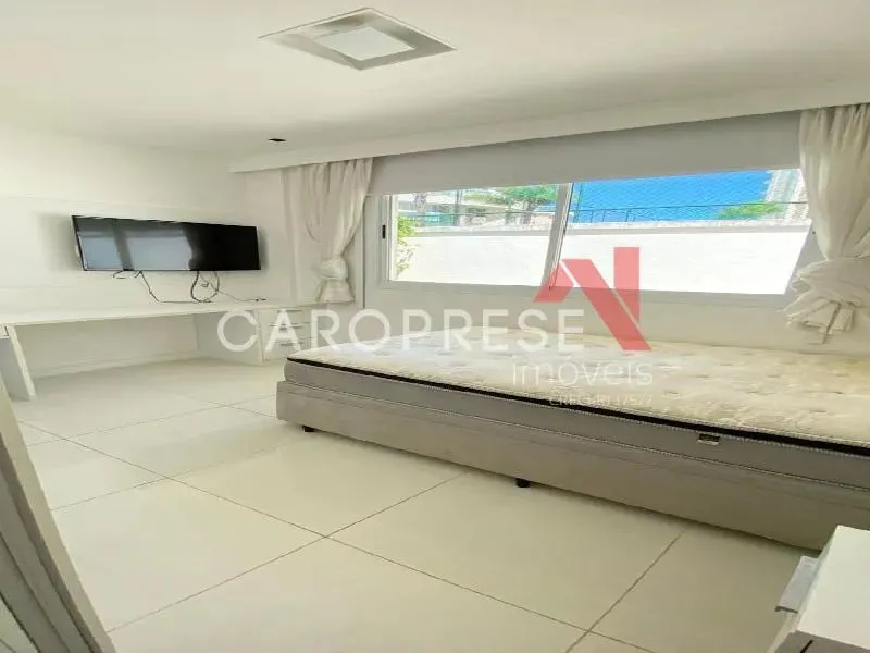 Casa com 4 quartos e 5 banheiros, com 2 vagas — photo 9