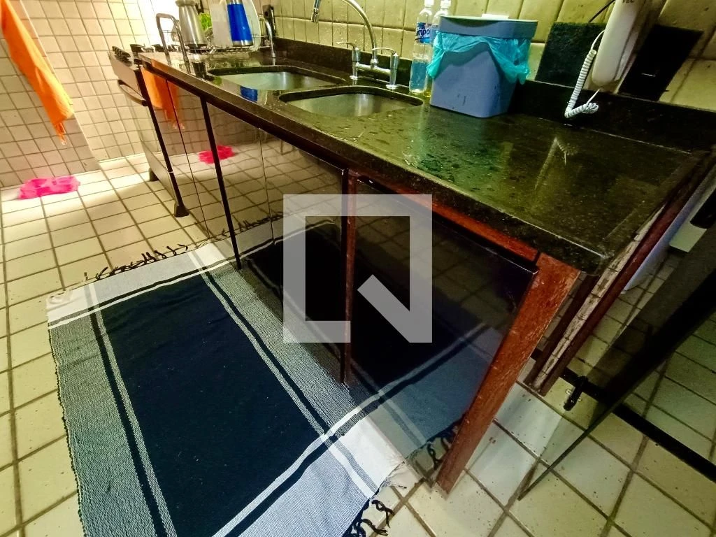 Furnished 2-bedroom apartment with private balcony BBQ — photo 37