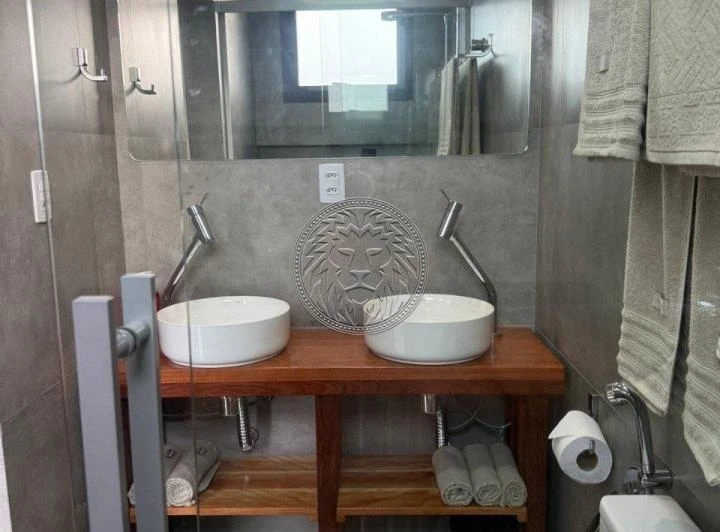 Casa com 3 suítes e cozinha fechada com fogão a gás — photo 4