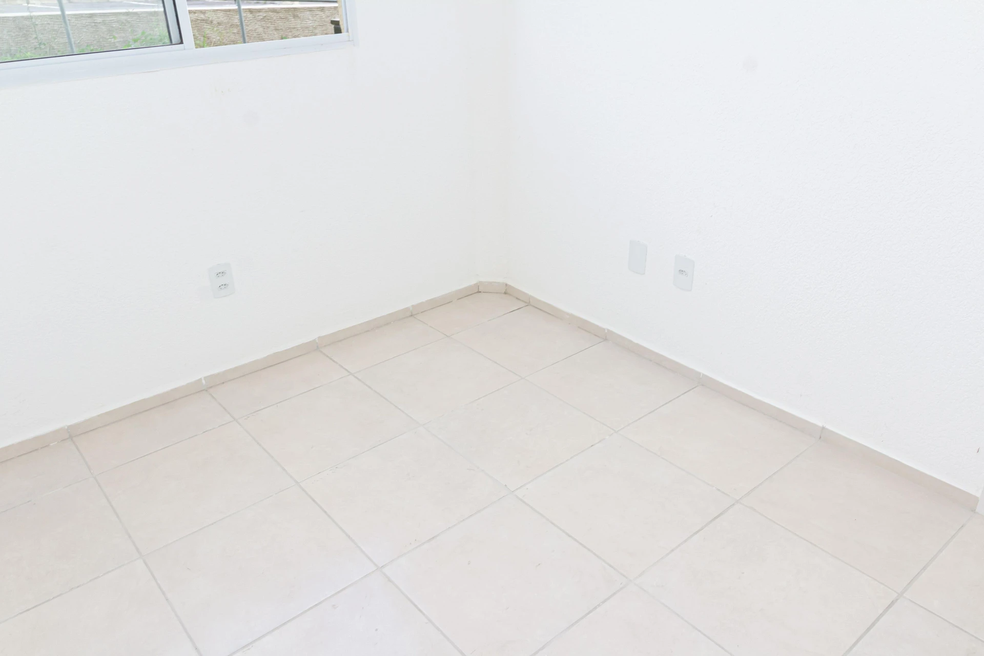 Apartamento de 2 habitaciones con balcón y jardín privado — photo 13