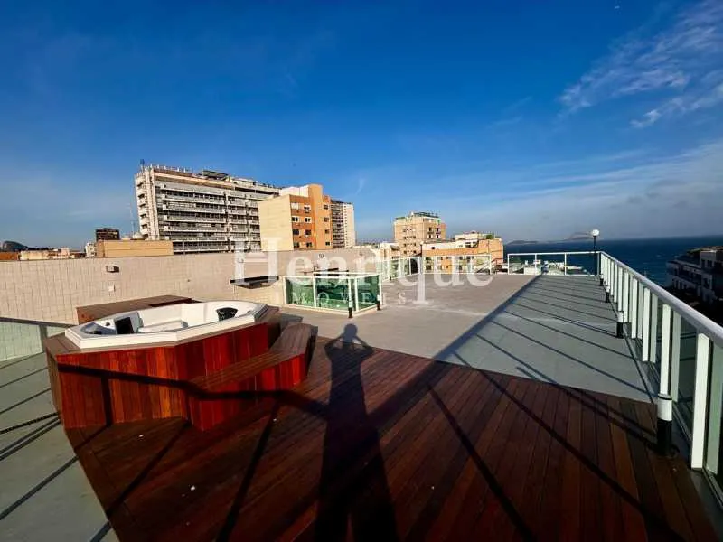 Triplex penthouse with 3 bedrooms and 3 bathrooms — photo 24