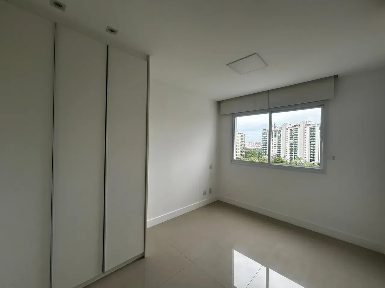Apartamento de 2 quartos com varanda e cozinha separada — photo 15