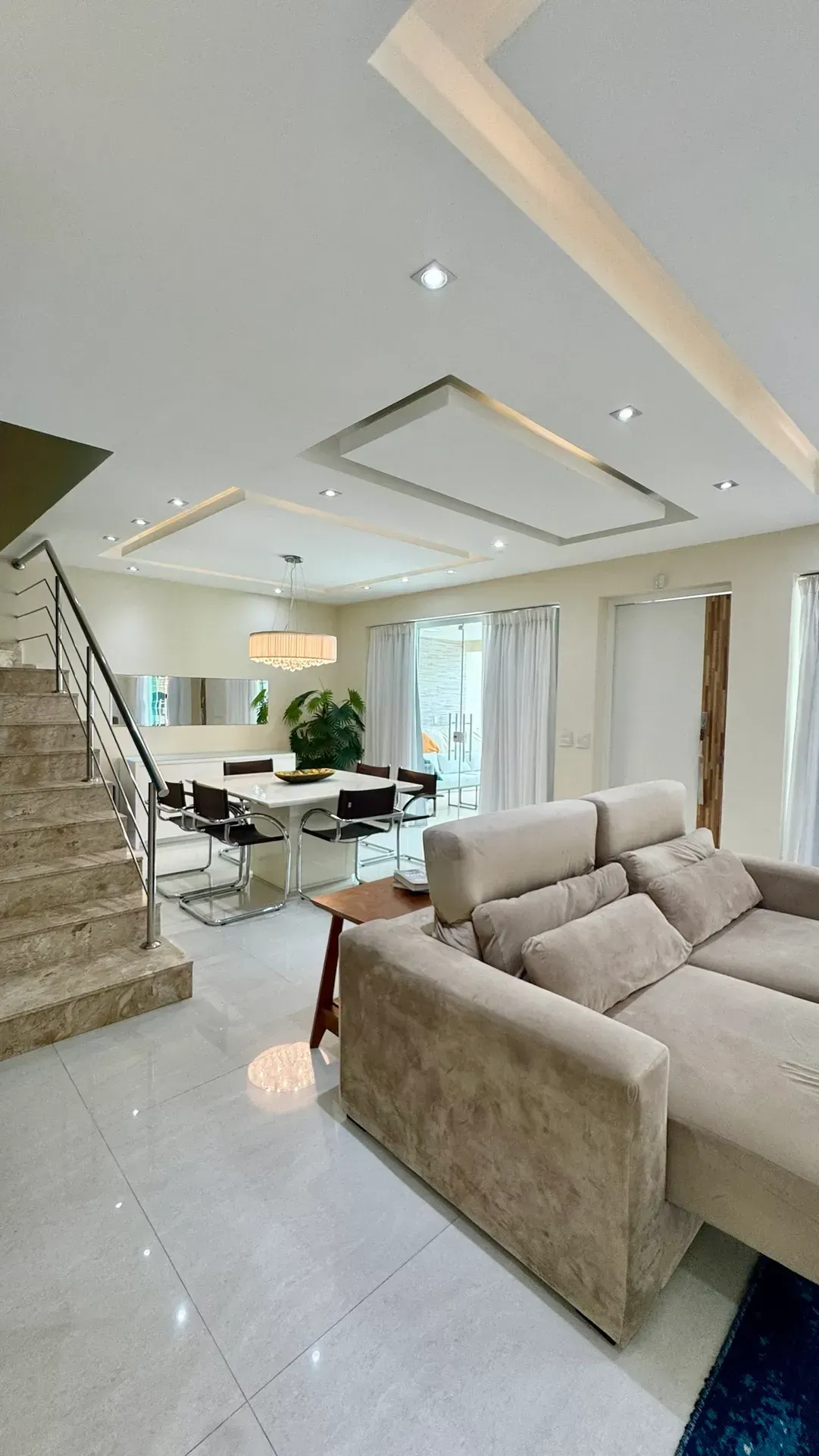 House with 5 bedrooms and a built-in balcony grill — photo 48