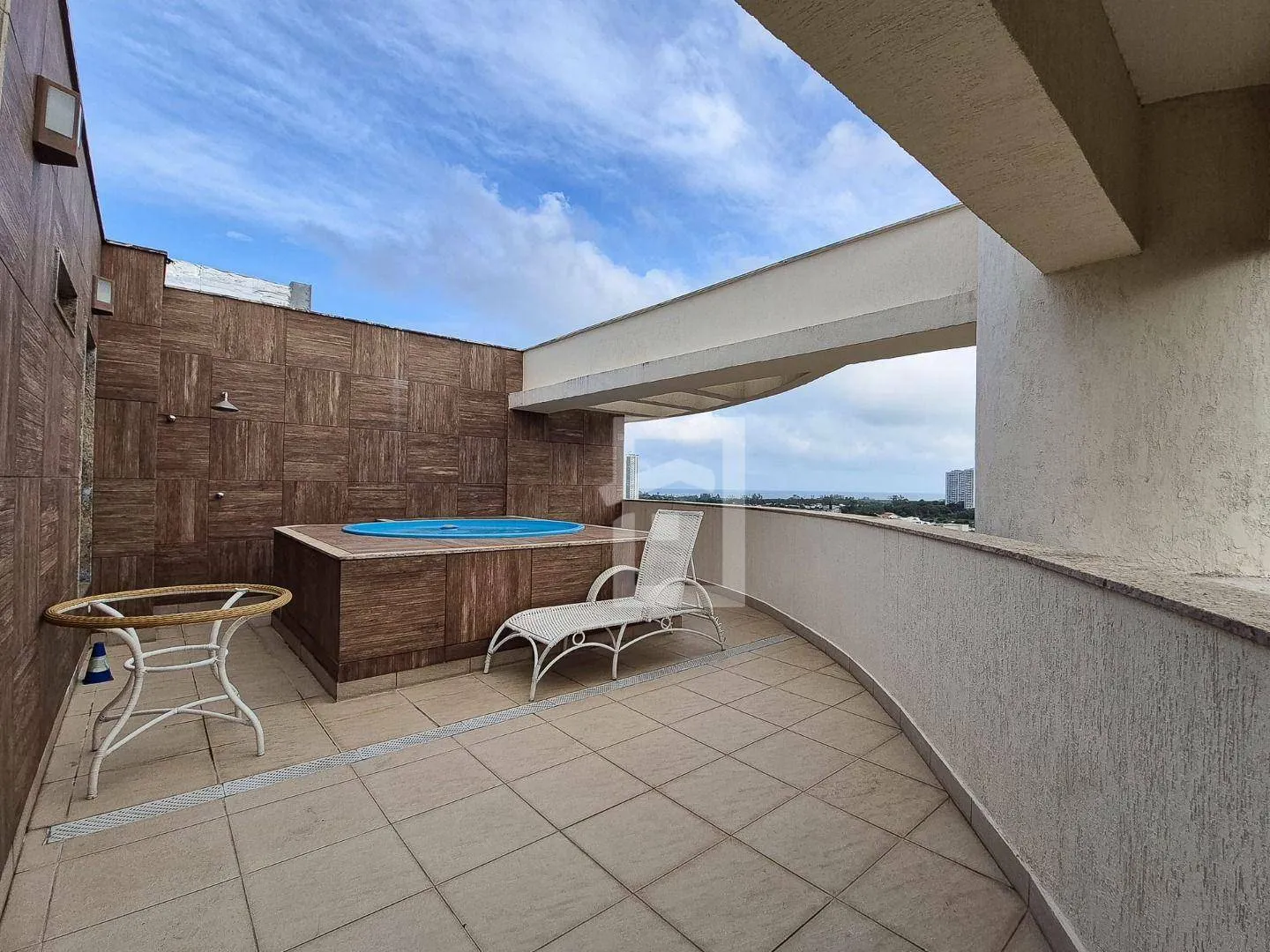 Furnished 235 m² apartment with 4 bedrooms — photo 55