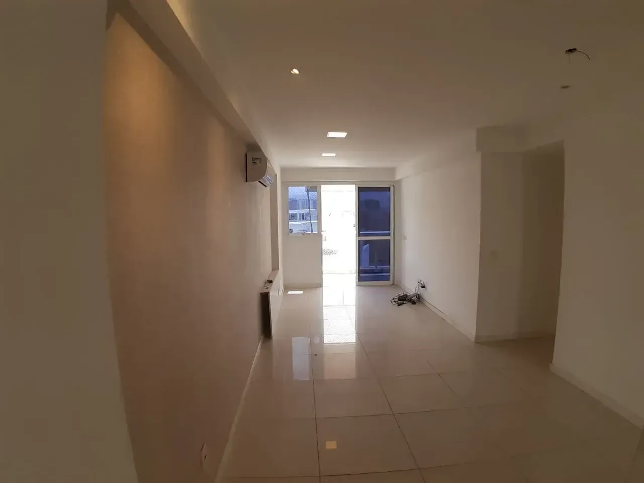 Apartamento mobiliado no 5º andar com varanda fechada — photo 36
