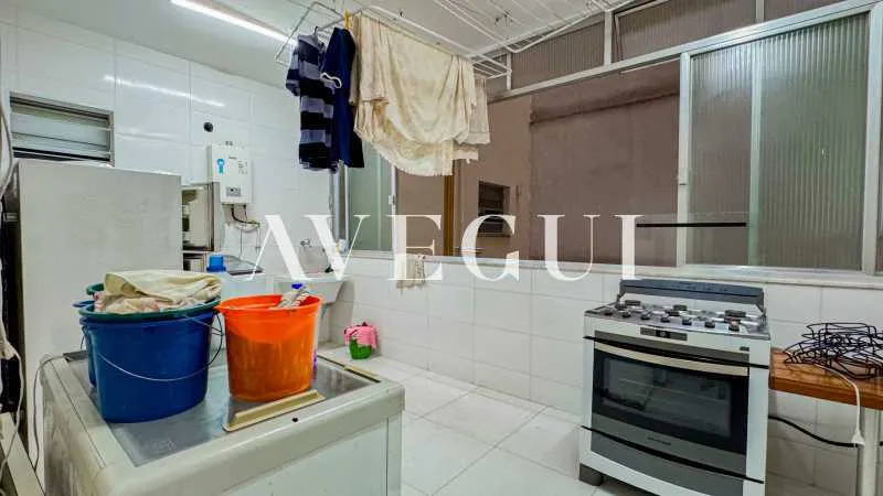 Residential apartment with 4 bedrooms and separate kitchen — photo 27