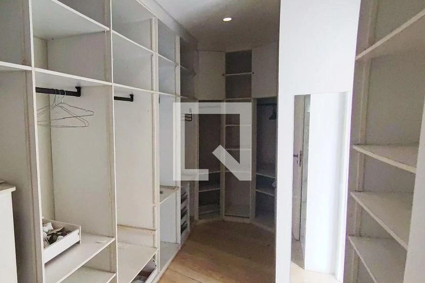House with 6 en-suites and 8 bathrooms, 650 m² — photo 20